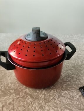 Red Stovetop Steamer Pot with Black Handles - Versatile Kitchen Cooker